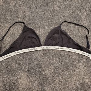 Calvin Klein Carousel Triangle Bralette | L